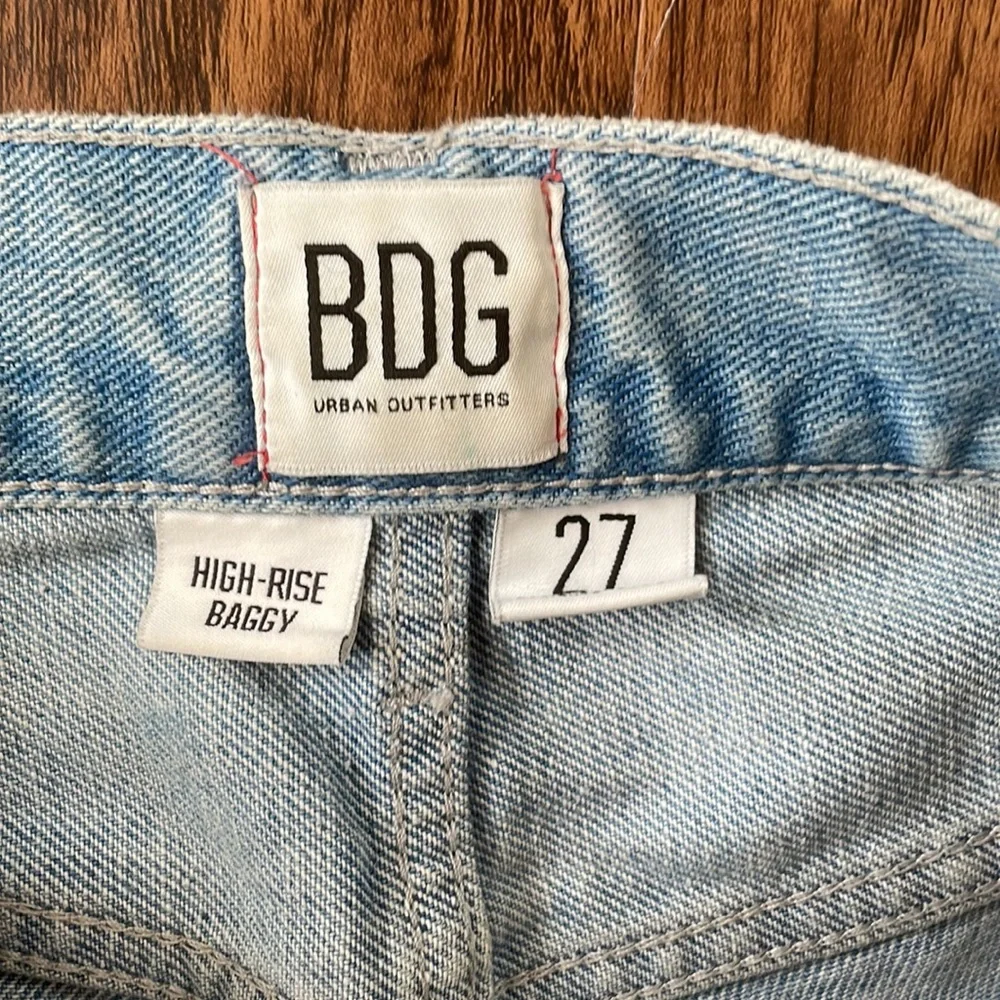 BDG High-Waisted Ripped Jeans - Picture 6 of 6